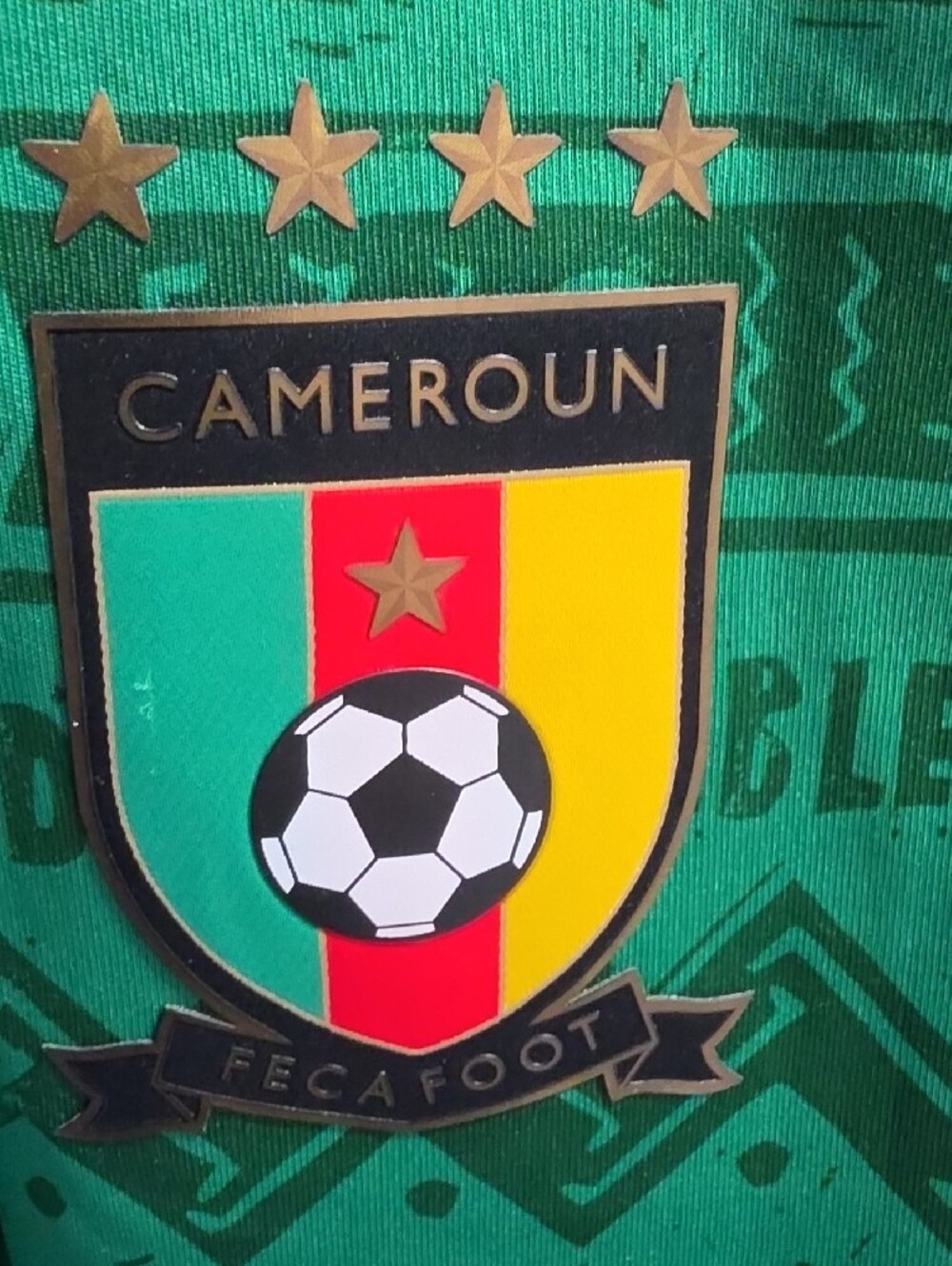 Puma Green & Yellow Cameroon Football Shirt with Red Trim #9 - Picture 4 of 13